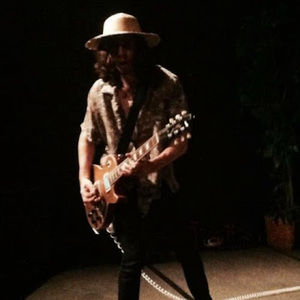 Meet your Posher, Victor